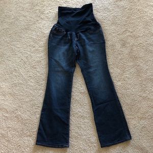 LAST CALL🌺 Flattering maternity blue jeans